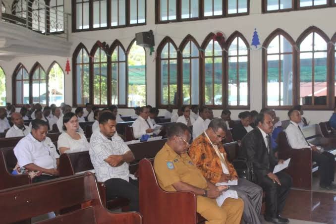 Doa membawa umat membangun hubungan yang dekat dengan Tuhan.