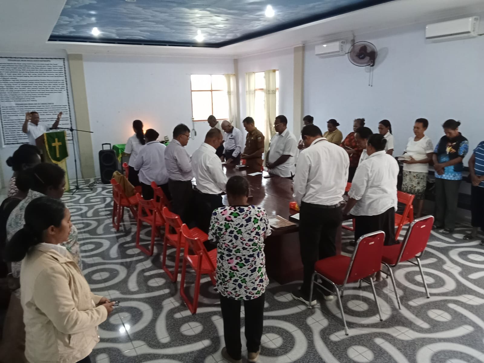 ROMBONGAN PW KLASIS GKI KEEROM SIAP MENUJU SORONG SELATAN – TEMINABUAN UNTUK MEMULIAKAN TUHAN
